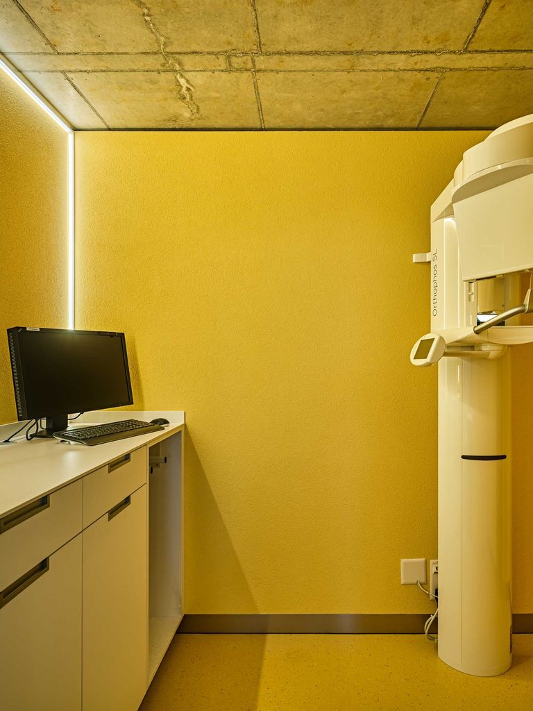 Treatment rooms at the Züri Zahni dental practice in Glattpark – image 2