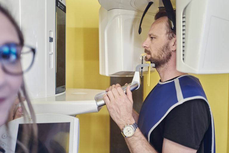 Digital X-ray at Züri Zahni