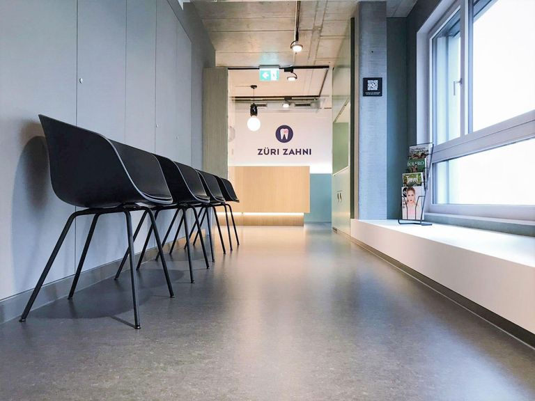 Impressions of the Züri Zahni dental practice – image 8